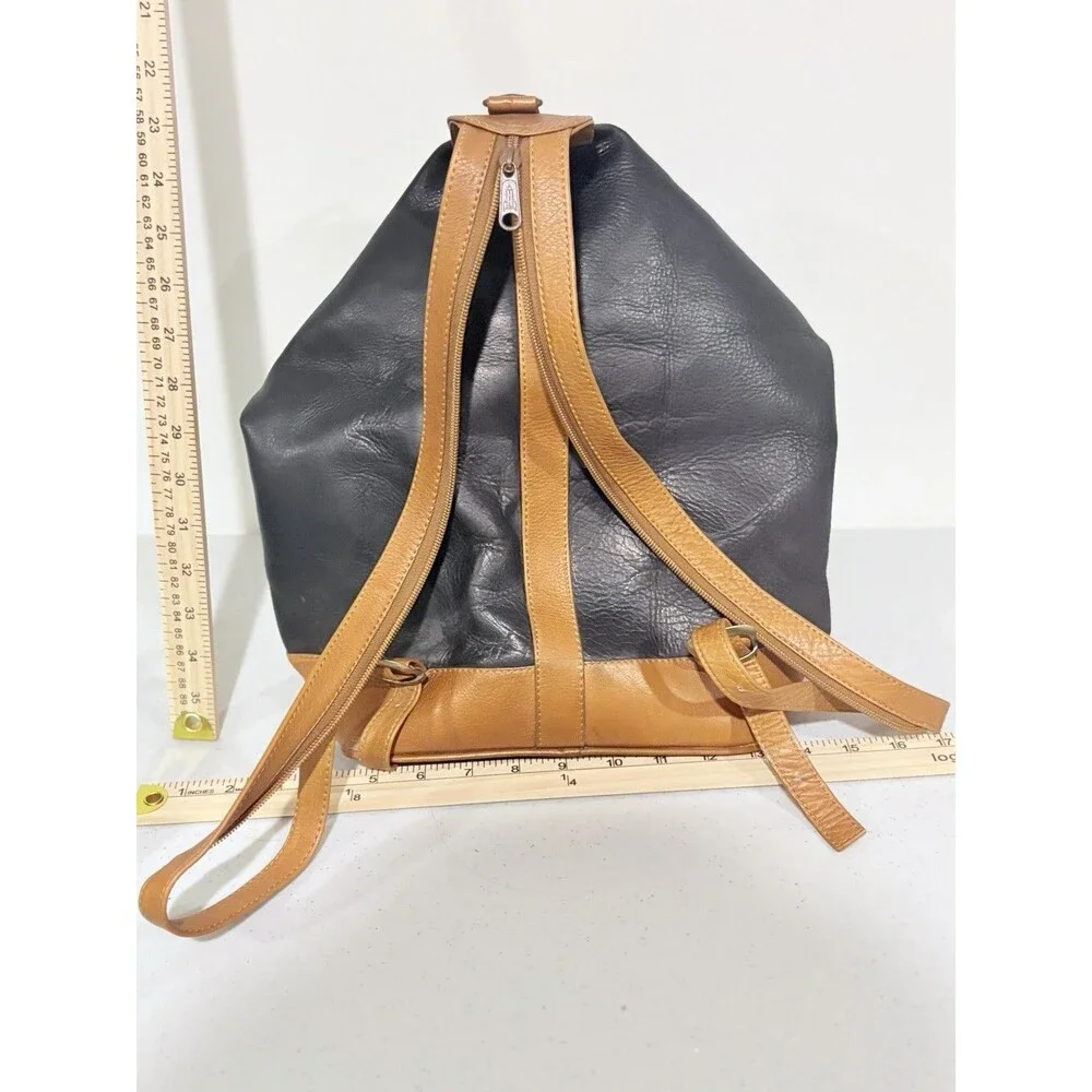 Vintage Valentina style leather Black & Brown Solid Backpack Medium Zip